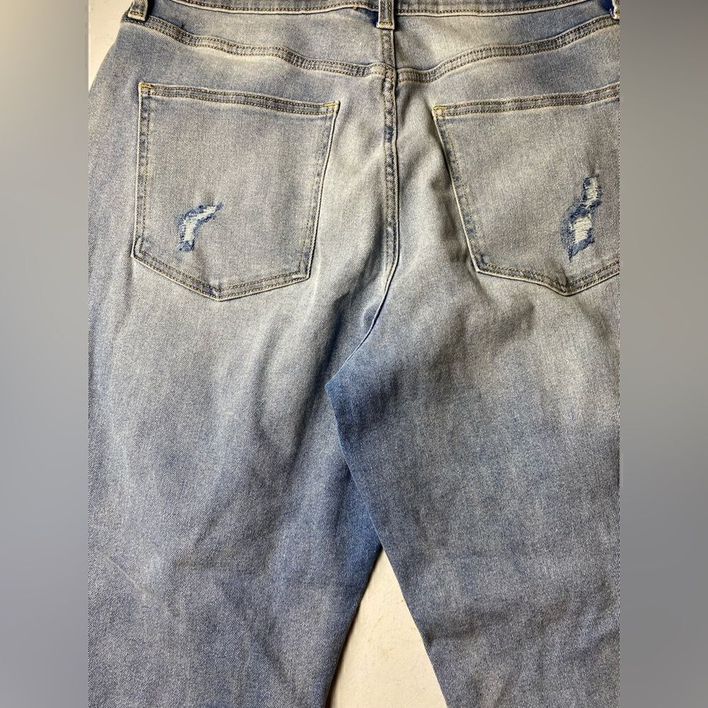 Arizona Highest-Rise Mom Jeans Size 15 - Picture 3 of 9